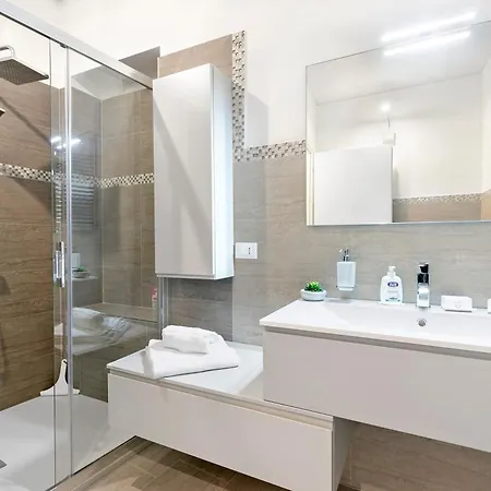 Blue Mermaid Of Stresa - Happy Rentals Apartament *