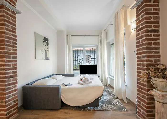 Blue Mermaid Of Stresa Pet Friendly - Happy Rentals *
